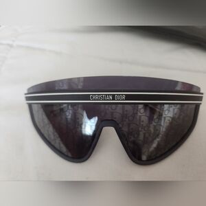 Christian Dior logo sunglasses